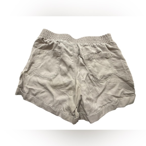 Gymboree Girl's Size‎ 12 Pull On Shorts Drawstring Waist Casual Beige - Picture 2 of 4